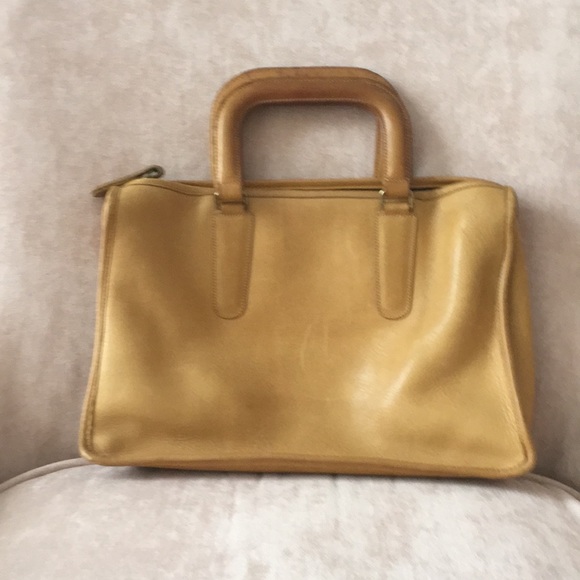 Coach Handbags - Coach Saddle Leather Zippered Bag in Camel